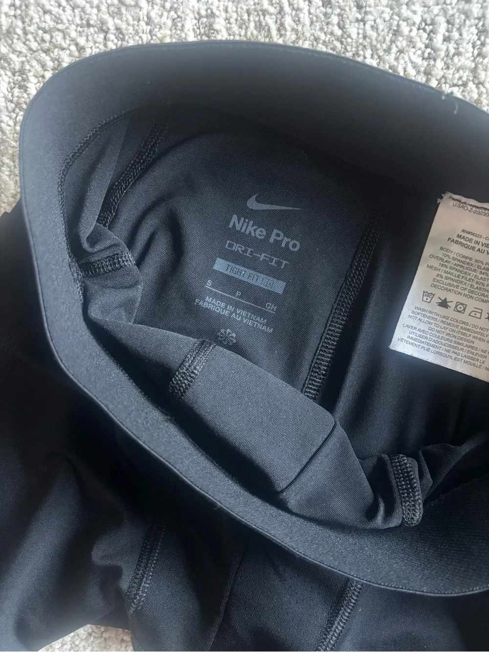 Nike Big Boys Pro Dri-FIT Stretch Performance Leggings / Small (8)